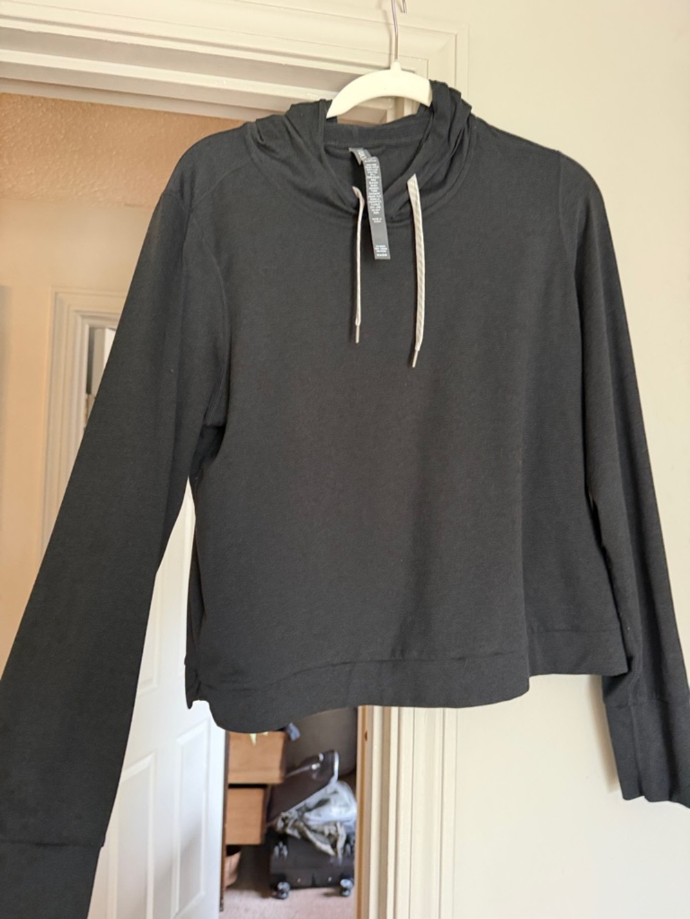 Vuori Black Pullover Hoodie with Drawstring